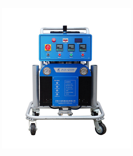 哪種噴涂機(jī)耐用適合防腐工程隊(duì)使用(圖1) Q5600型耐用的噴涂機(jī)